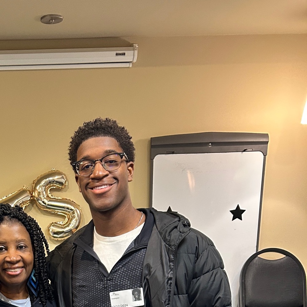 Meet your Posher, Chris